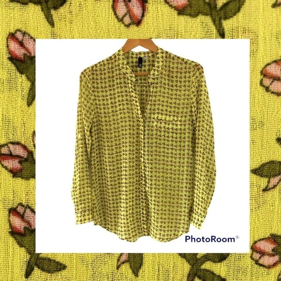 Kut from the KLOTH bright yellow button down shirt. Floral small roses print - Picture 1 of 9